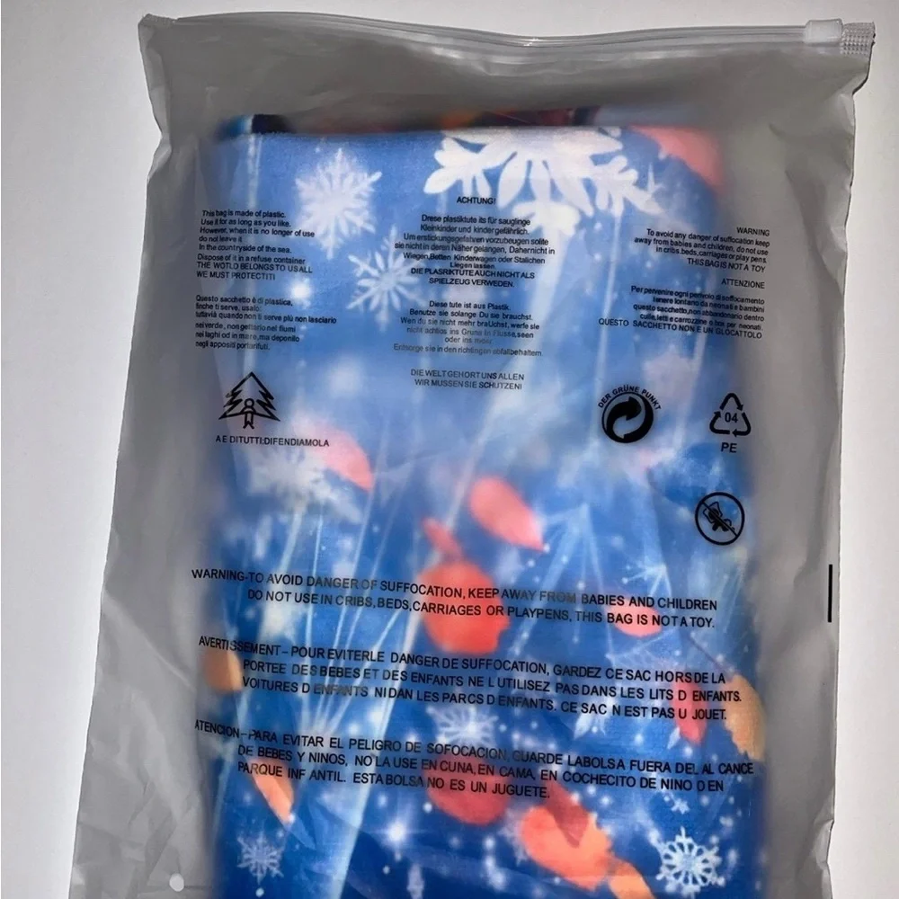 Disney Frozen Beach Towel - Blue, White, Purple